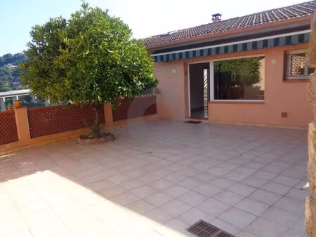 maison 4 km du centre ville de menton