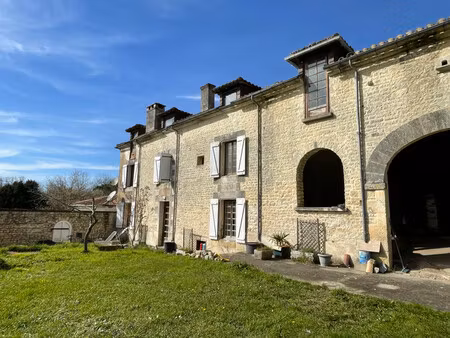 maison à vendre à vouharte (16330) - charente