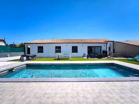 maison rt2020 plain-pied 4 chambres  garage  piscine  jardin et pool house à 5 min de carc