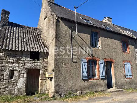 maison en pierre avec 140 m² de potentiel à lizio  plus de 600 m² de terrain  proche du po
