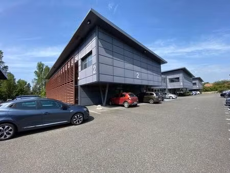 bureau prestigieux de 214 m2 en location - saint-jean  france