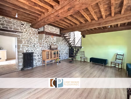 à découvrir à pierreclos : charmante maison en pierre rénové