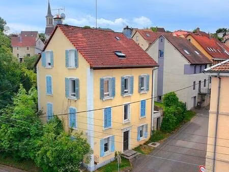 bel appartement rénové – petite copropriété