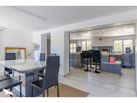vente maison 8 pièces 172 m² prémilhat (03410)