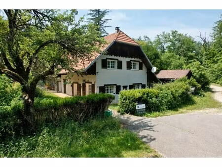 maison de luxe à vendre à cusy