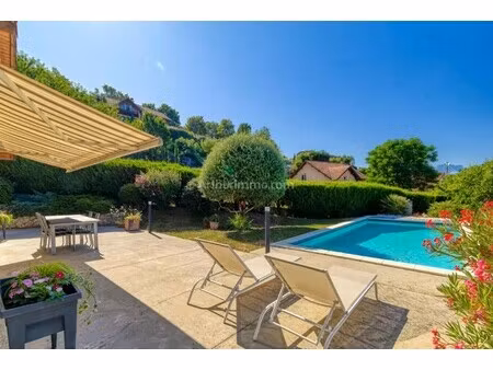 maison de luxe à vendre à voglans