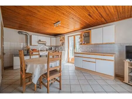 maison de 133 m² à moye