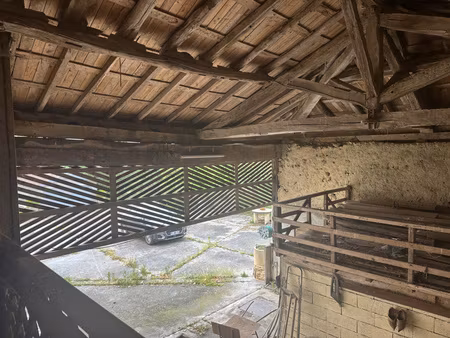 ferme et dépendances à rénover idéal investisseurs