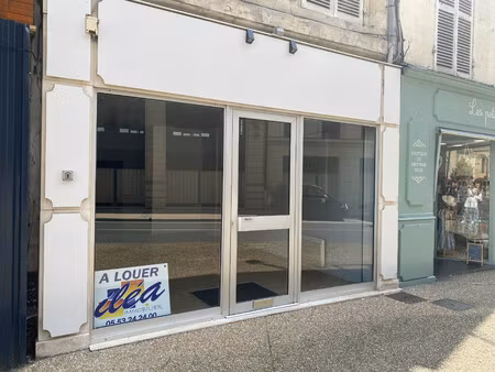 location local commercial 52m² bergerac 24100
