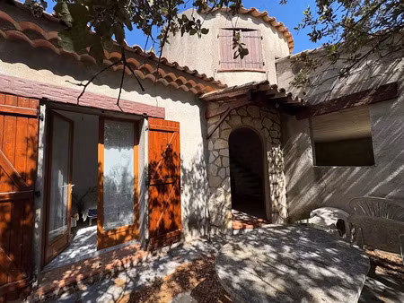 vente maison 5 pièces 73.15 m² à cotignac (83570)  294 000 €