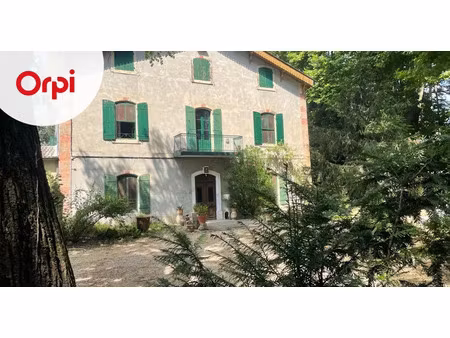 vente maison 8 pièces 283 m² à pierrelatte (26700)  320 000 €