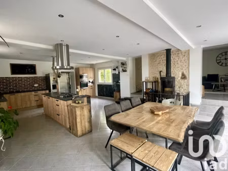 vente maison 8 pièces 209 m² à saint-cyr-en-val (45590)  329 000 €