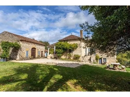 maison de luxe de 4 chambres en vente à crayssac  france