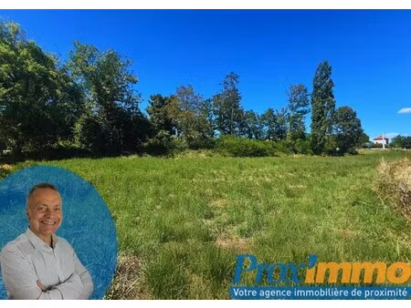 parcelle de terrain constructible et viabilisé de 1102 m².