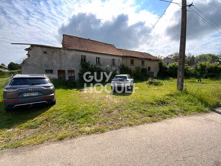 ancienne batisse avec terrain constuctible