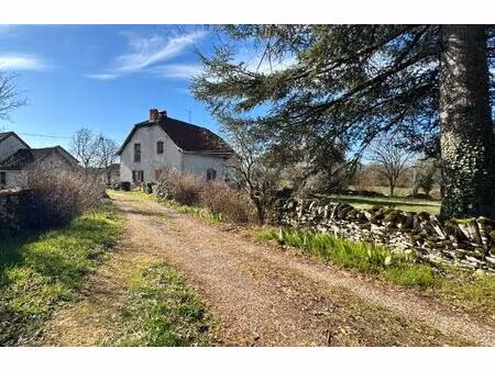 corps de ferme à rénover à proximité de limogne-en-quercy