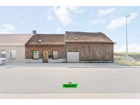 maison avec garage spacieux à haringe