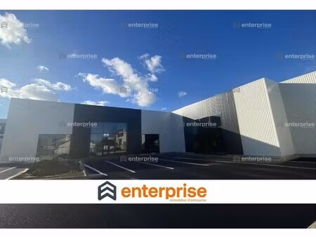 location local commercial