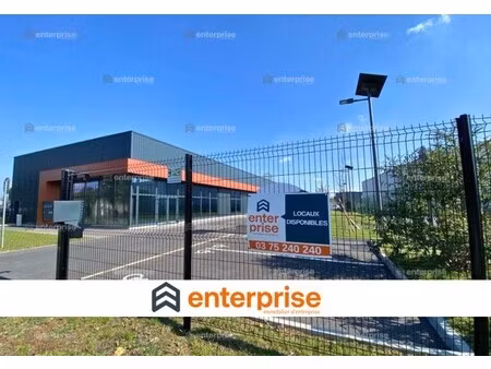 location local commercial