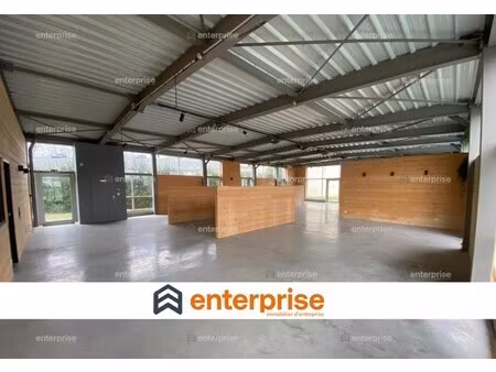 location local commercial