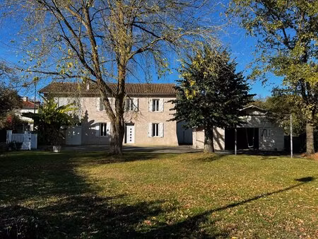 maison parfait état avec jardin clos et arboré