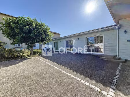 maison vasles centre-bourg 230 m2