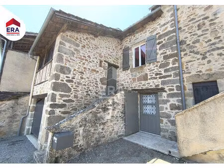 maison ancienne rénovée au coeur d'un hameau proche de figeac