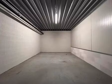espace de stockage de 23 m² à louer