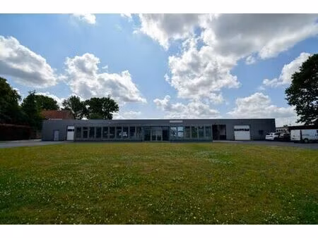 espace de stockage prêt à l'emploi/unité pme – 175 m²