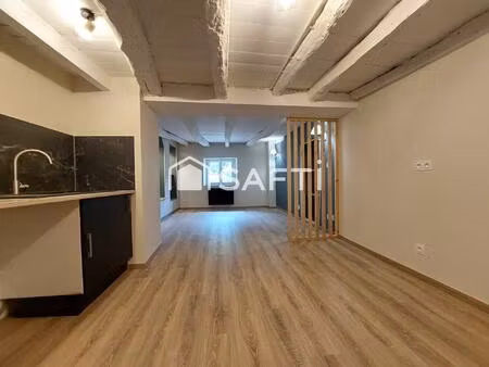 maison de ville 3 pièces.