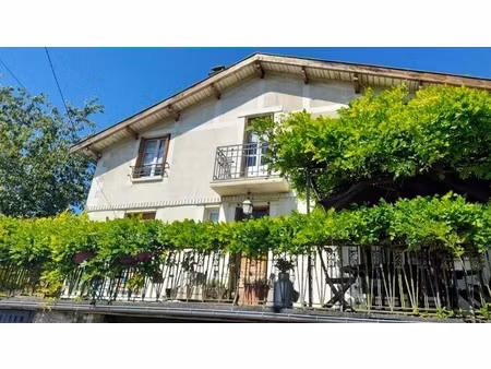 maison de caractère dans un cadre unique