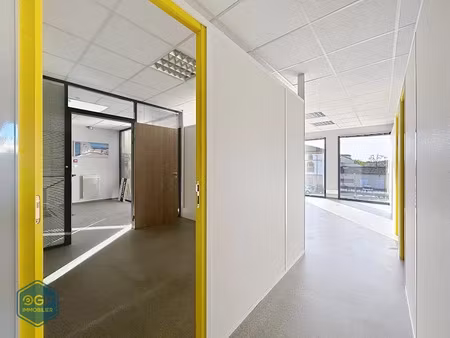 location locaux professionnels 5 pièces 130 m² à fronton (31620)  890 €