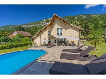 maison traditionnelle de 156 m² à serrieres-en-chautagne