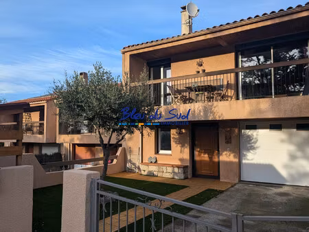 maison renovee avec terrasse  jardin et piscine