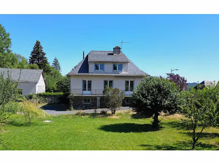 maison mur-de-barrez 112 m² t-5 à vendre  130 000 €