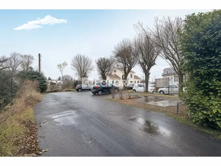 place de parking à vendre - gare luzarches - luzarches