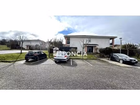 investissement locatif appartement t2 avec terrasse et deux places de parking