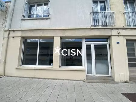 location bureaux et commerces à saint-nazaire (44600) : à louer / 46m² saint-nazaire