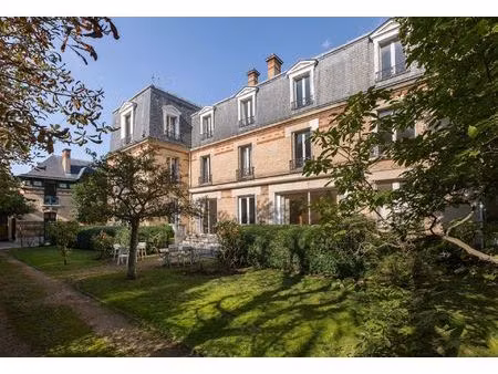 vente hôtel particulier paris 16 20 pièces 600 m² <meta name="description" content="sur un