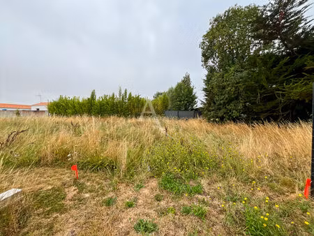 terrain la barre de monts 770 m2