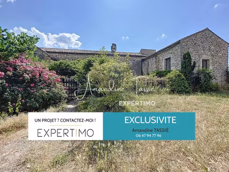 à vendre – ancien prieuré du xive siècle entièrement rénové – larzac  charme et autonomie