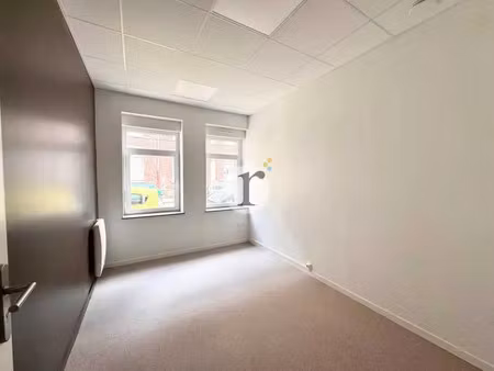 local commercial 108 m² à louer