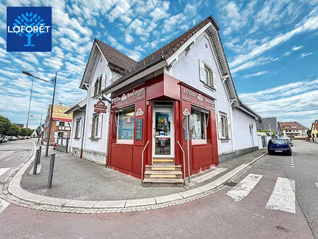 maison avec piscine et local commercial + fonds de commerce à oberhoffen sur moder