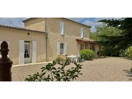 maison avec jardin et terrasse blasimon (33)