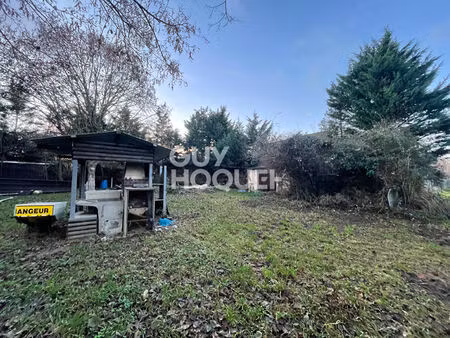 terrain avec électricité de 1890 m² avec une dépendance ezy sur eure