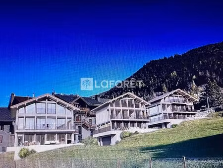 73210 la plagne tarentaise terrain avec pc et sous-bassement