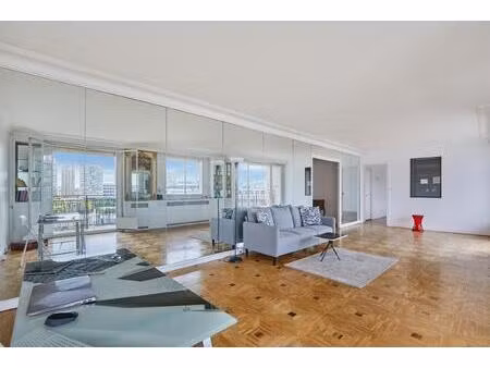 paris 75016 passy appartement de 110m2 traversant avec balcons et vues dégagées