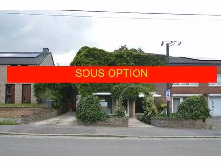 maison tout confort avec rez commercial