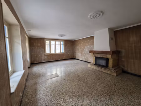 maison de village + garage + cour + terrasse siran