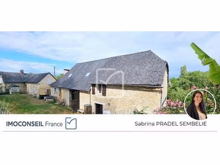 authentique corps de ferme en pierre avec dépendance